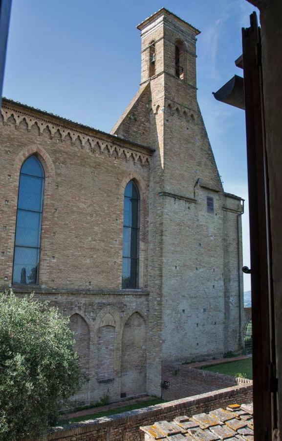 Appartamento Benozzo سان جيمينيانو المظهر الخارجي الصورة